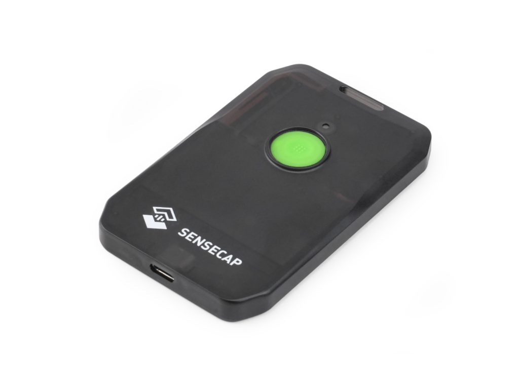SenseCAP MeshTracker X1 front angle